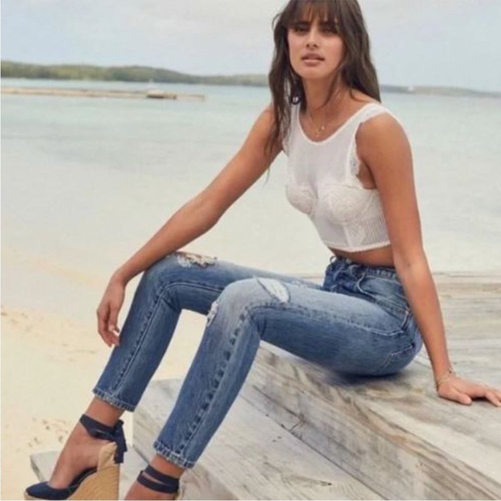 NWT Victoria's Secret Dream Angel Lined Demi Bra Lace Embellished High Neck 36DD